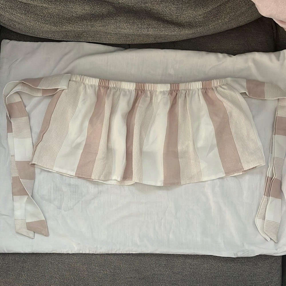 Top with ties for around arms